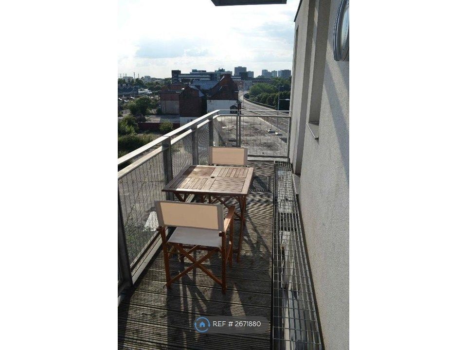 Property photo 3 of 10 Balcony