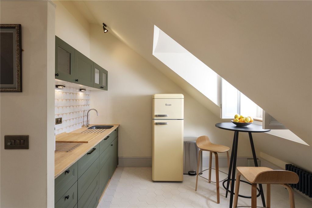 Property photo 1 of 14 Kitchen