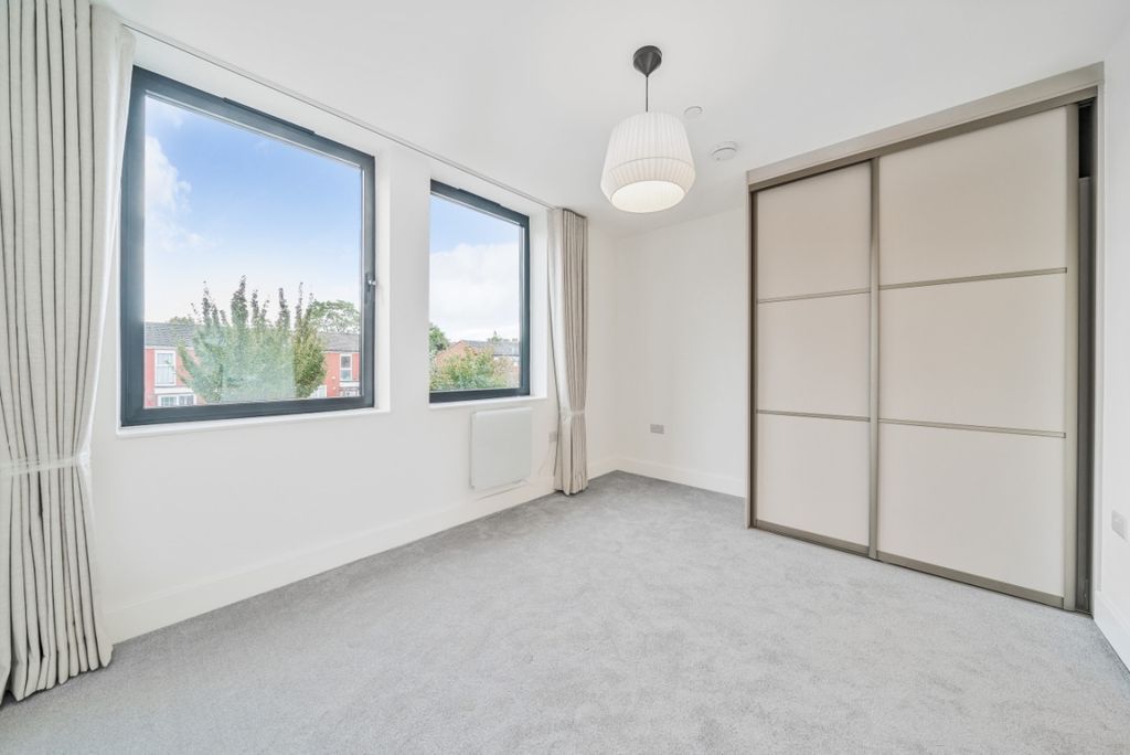 Property photo 3 of 9 1043478 (2)