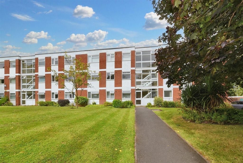 Property photo 1 of 14 Front Dp.Jpg