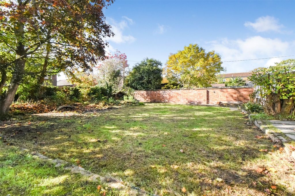 Property photo 3 of 19 Picture No. 18