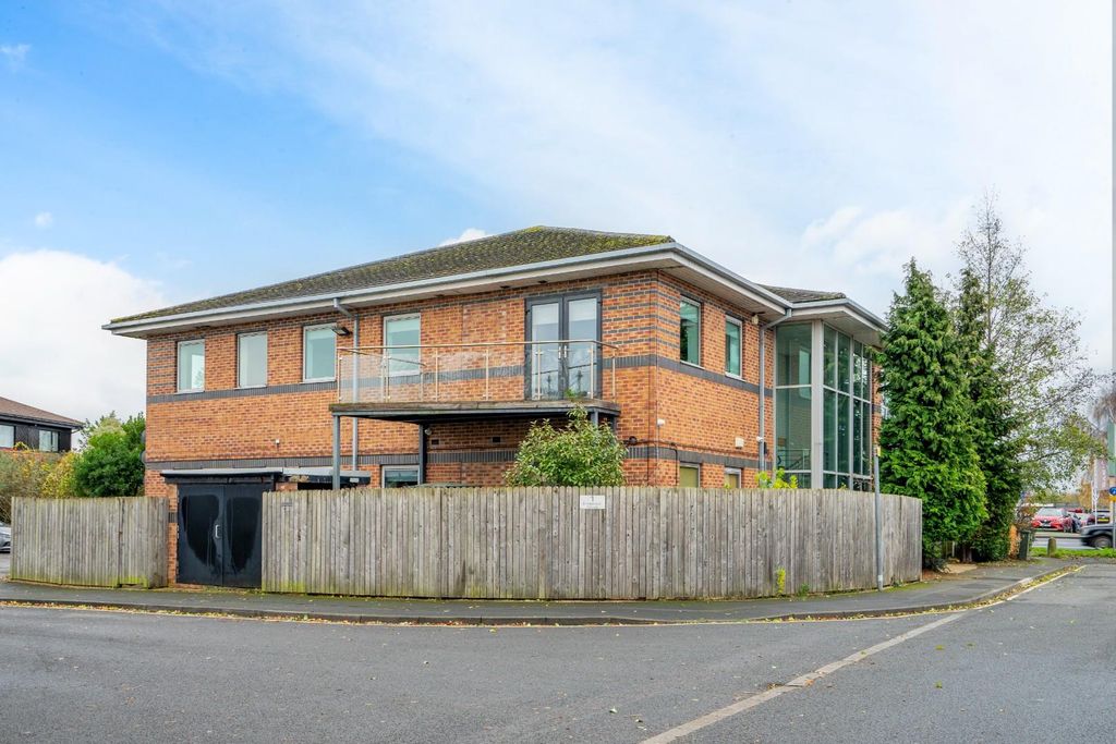 Additional image 12 of 2 bed flat for saleGeorge Cayley Drive, York YO30