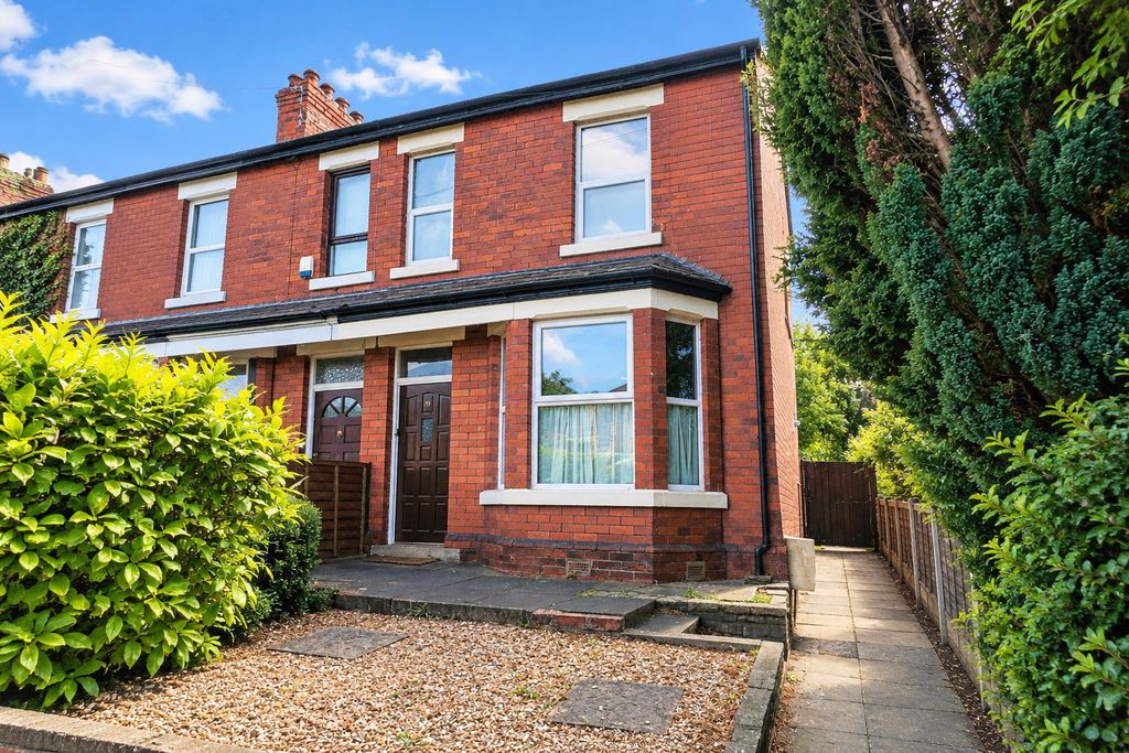 Property photo 1 of 32 4809890