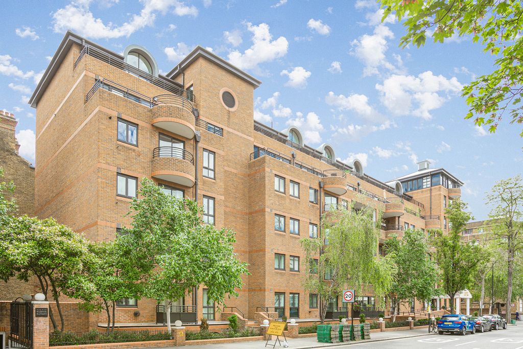 Property photo 2 of 9