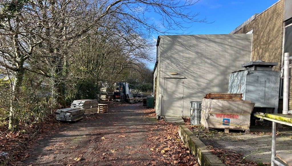 Property photo 2 of 7 Photo 2