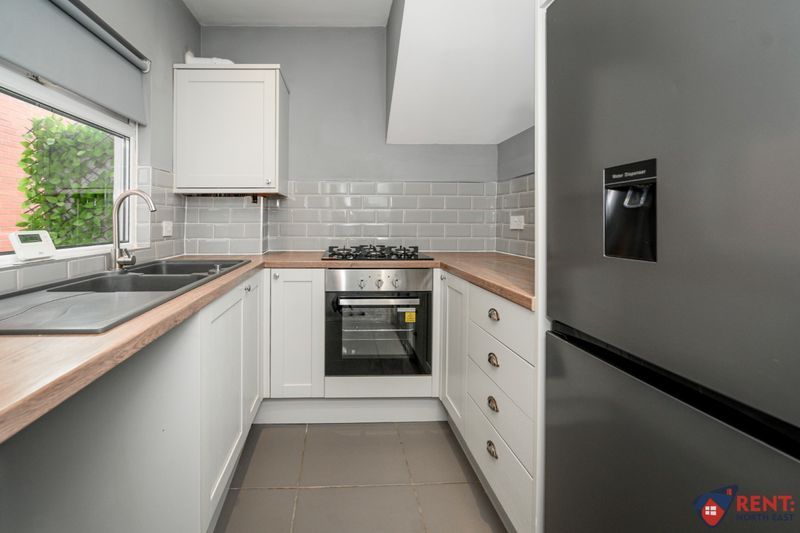 Property photo 1 of 9 Photo 11