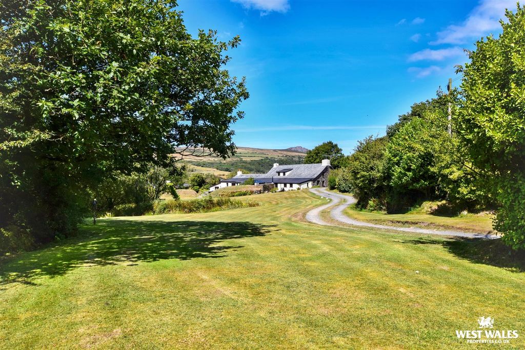 Property photo 1 of 56 Approach / Grounds