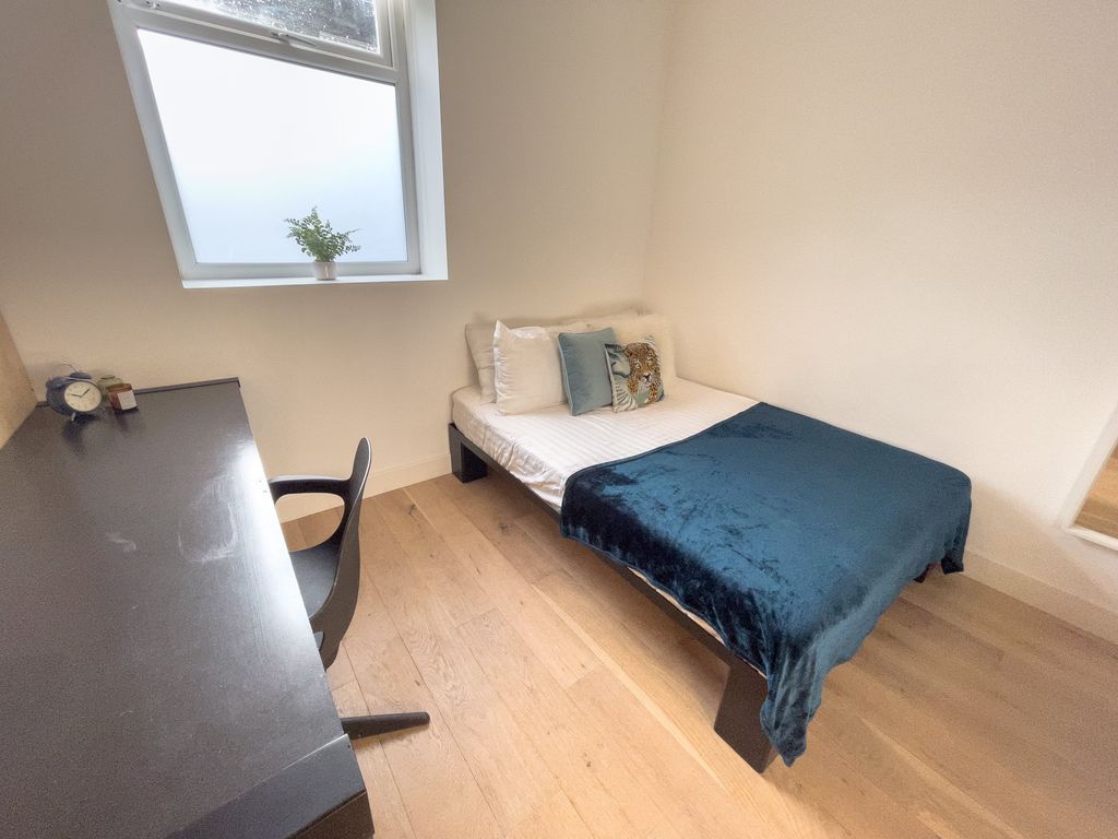 Property photo 3 of 15 Img_6446