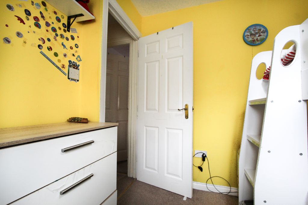 Additional image 17 of 5 bed detached house for saleNorfolk Place, Grays RM16