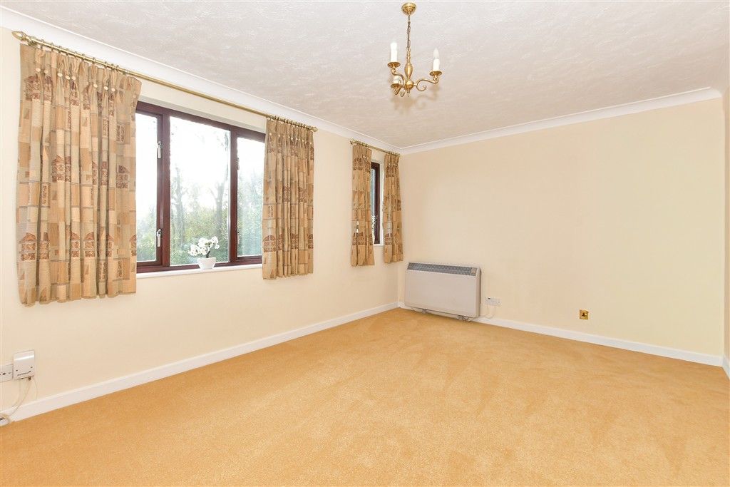 Property photo 1 of 11 Lounge/Diner