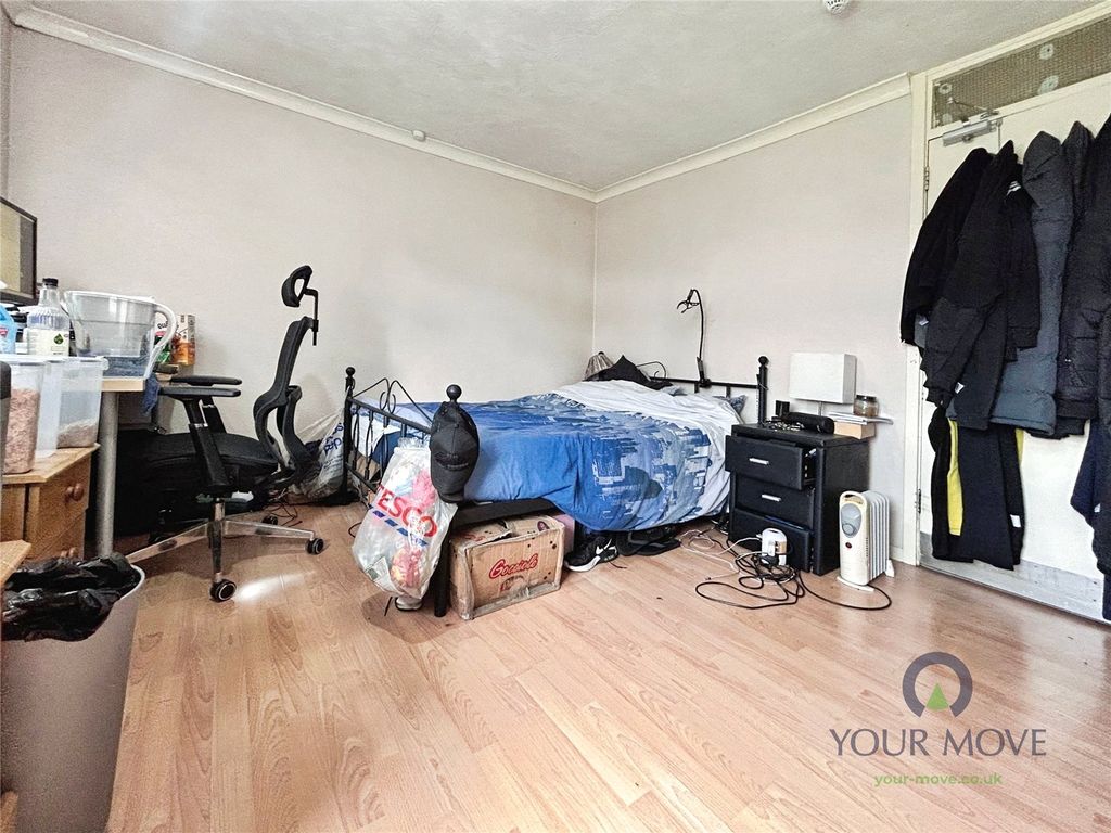 Property photo 3 of 8 Picture No. 02