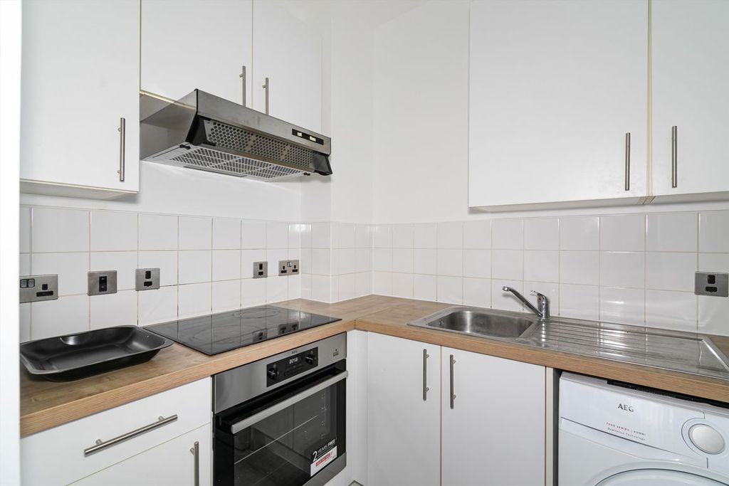 Property photo 3 of 5