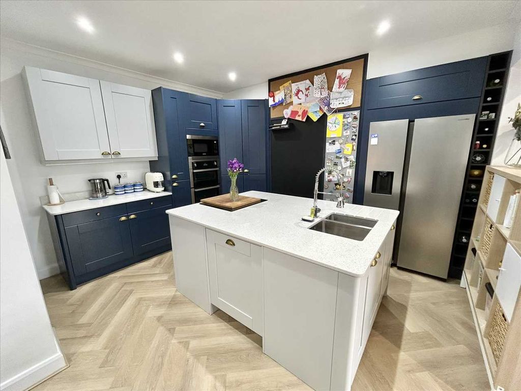 Property photo 3 of 25 Accommodation