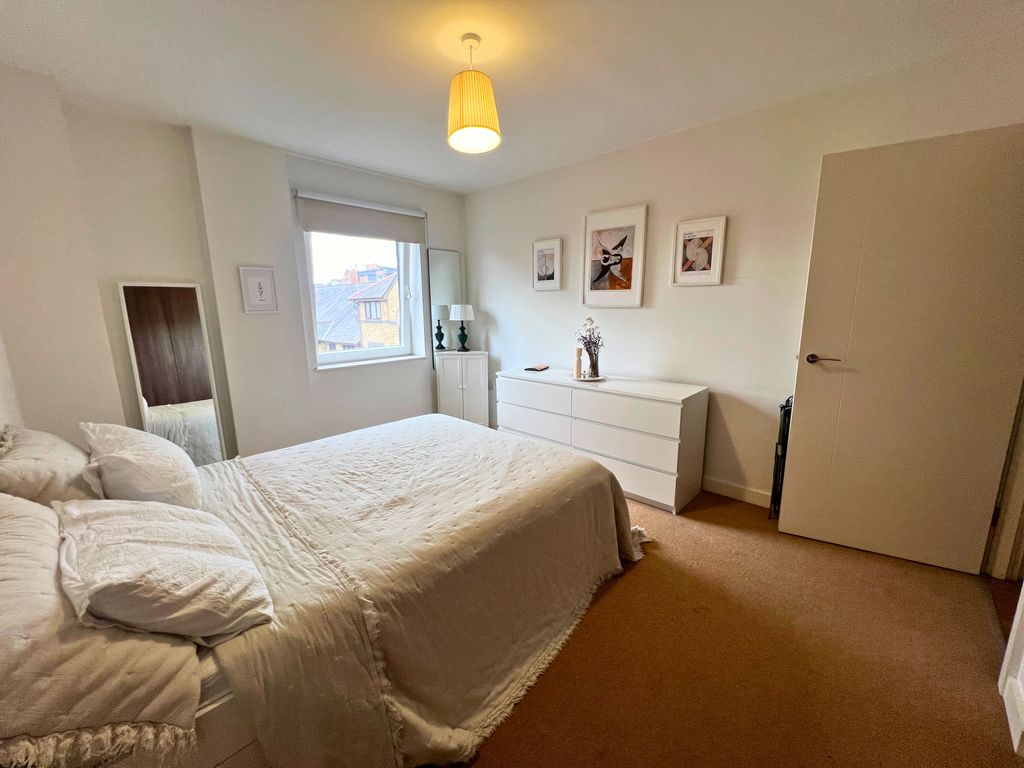 Property photo 1 of 10 1 Bedroom Flat For Rent