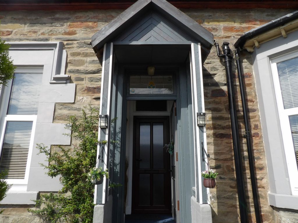 Property photo 2 of 34