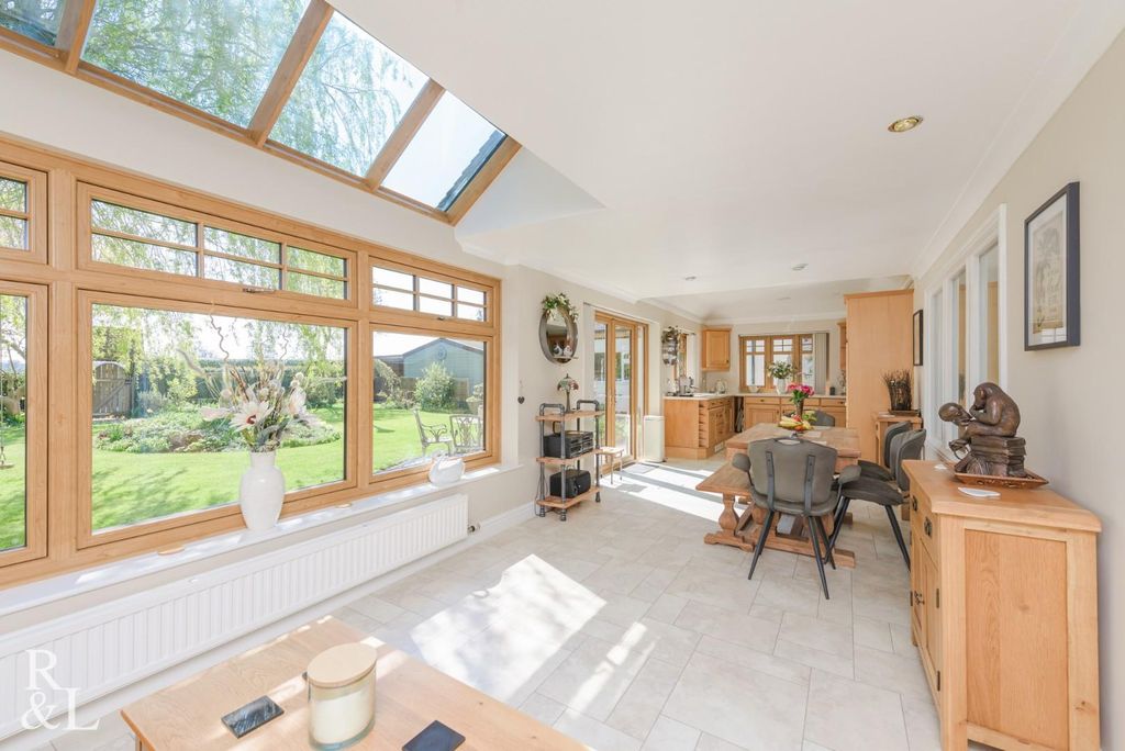 Property photo 3 of 56 Moorlane (40).Jpg