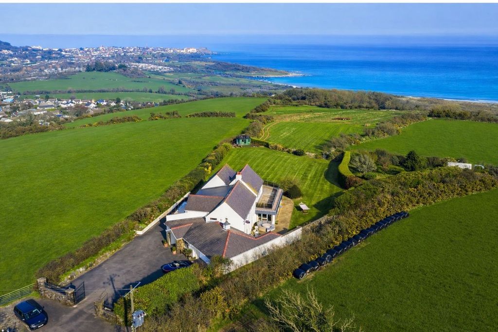 Property photo 3 of 68