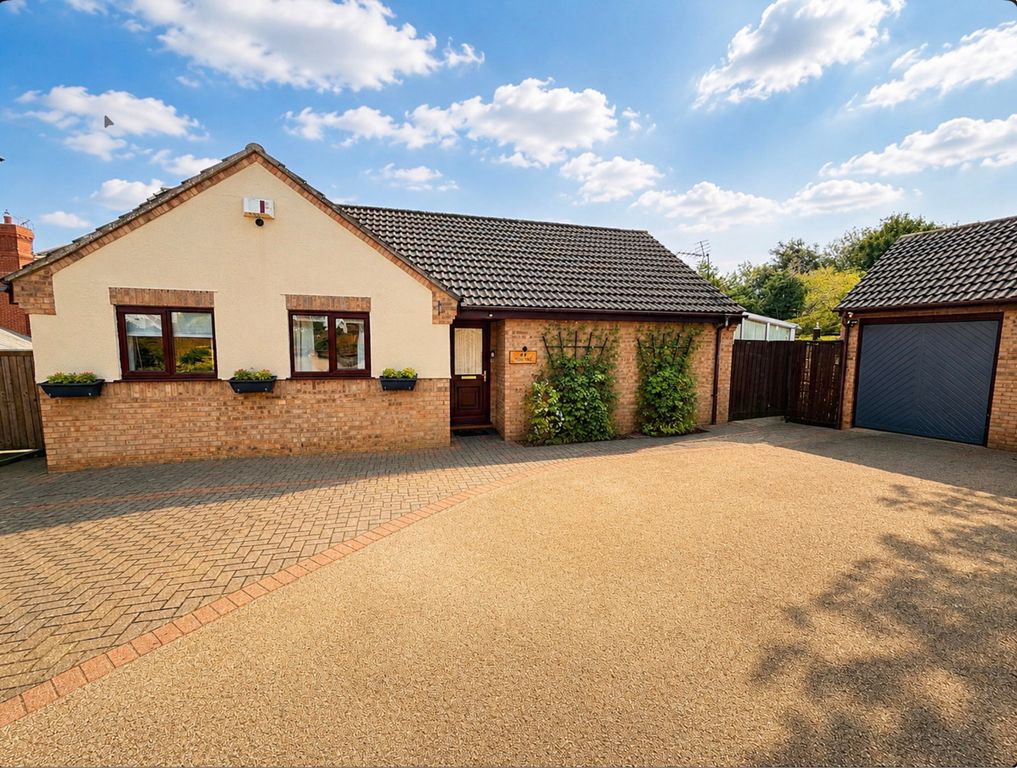 Property photo 1 of 24