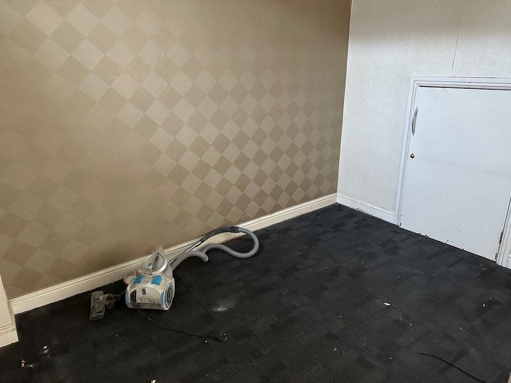 Property photo 3 of 4