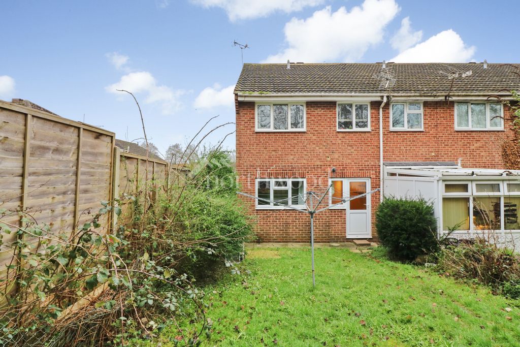 Property photo 2 of 13