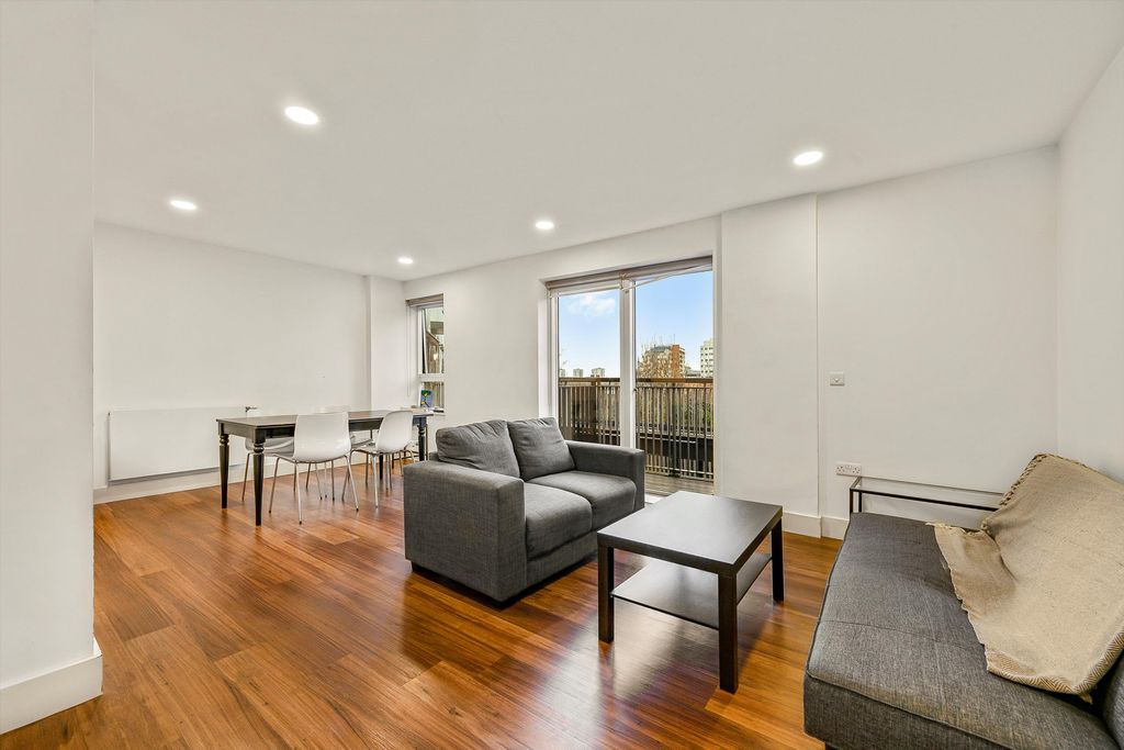 Property photo 1 of 10 Image