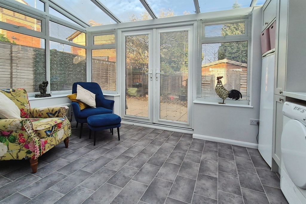 Property photo 2 of 20 Day Room/Utility