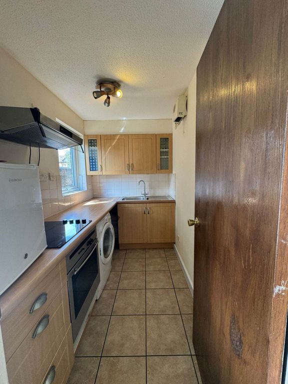 Property photo 2 of 4