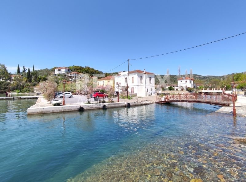 Property photo 3 of 50