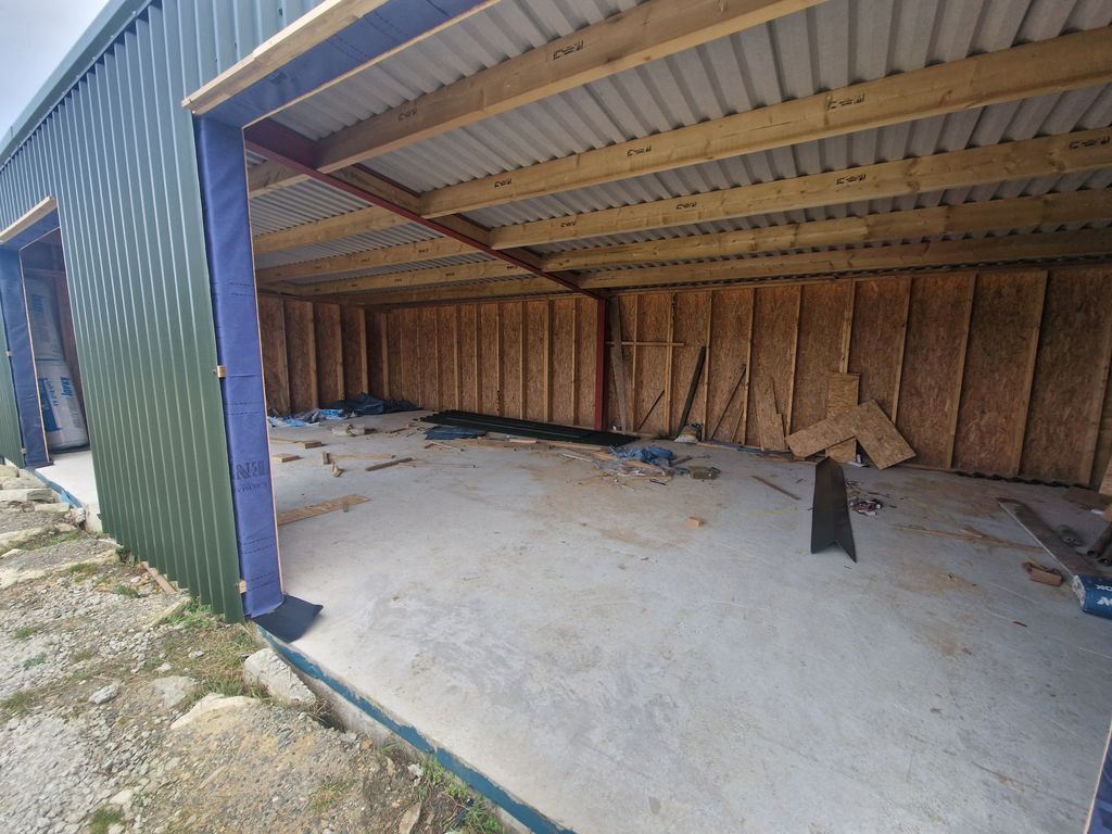 Property photo 3 of 6
