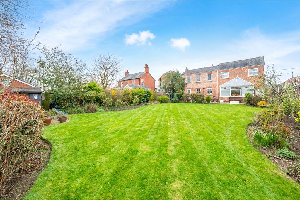 Property photo 2 of 13 Picture No. 05