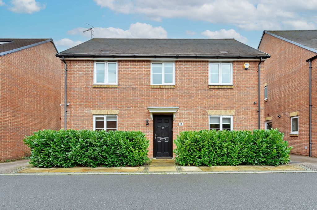 Property photo 1 of 38