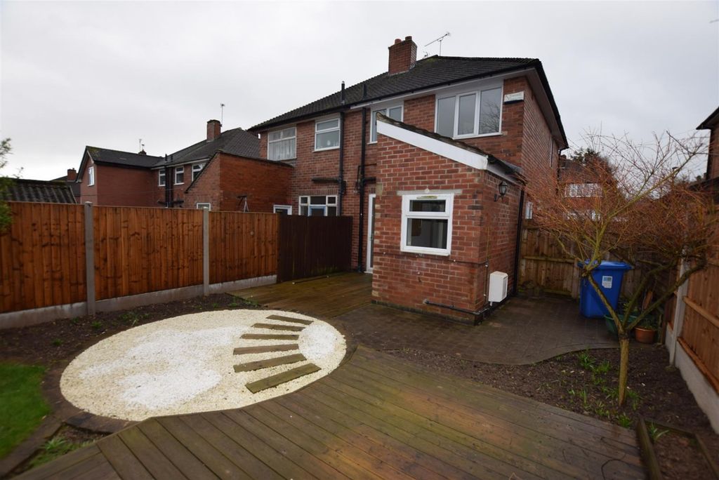 Property photo 2 of 15 2345402