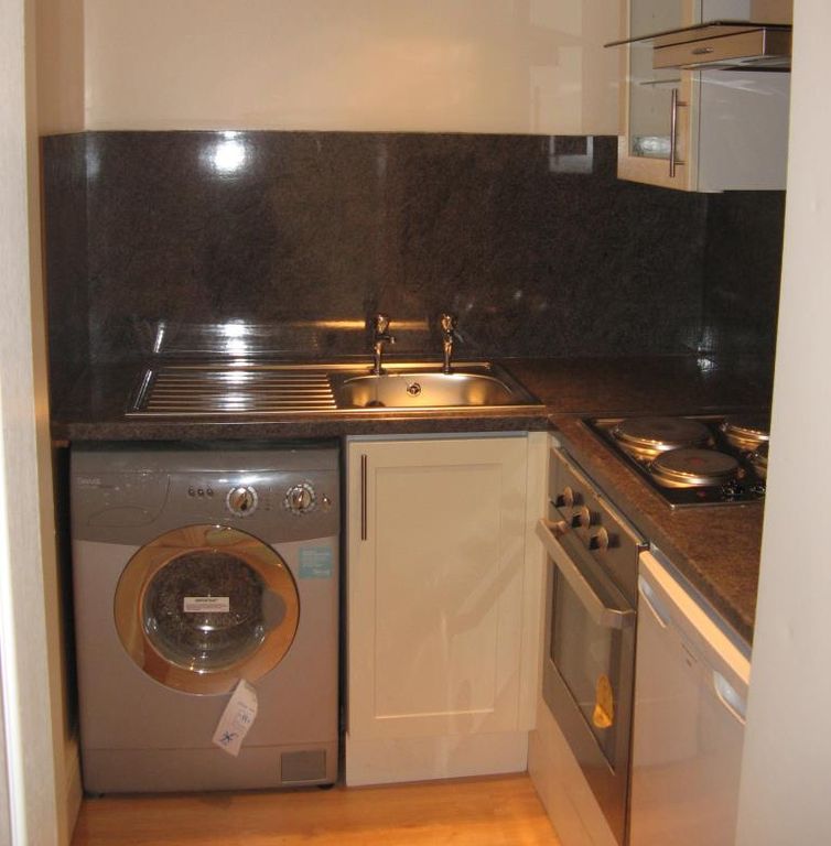 Property photo 3 of 4 Kitchen