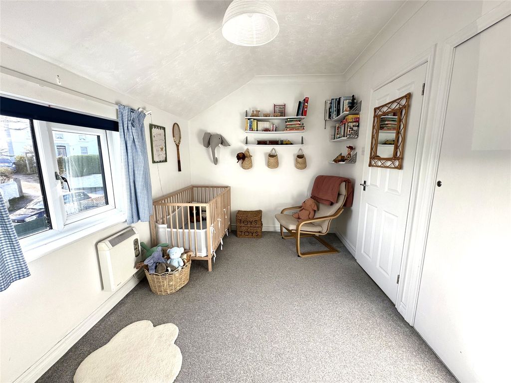 Property photo 3 of 29 Picture No. 18