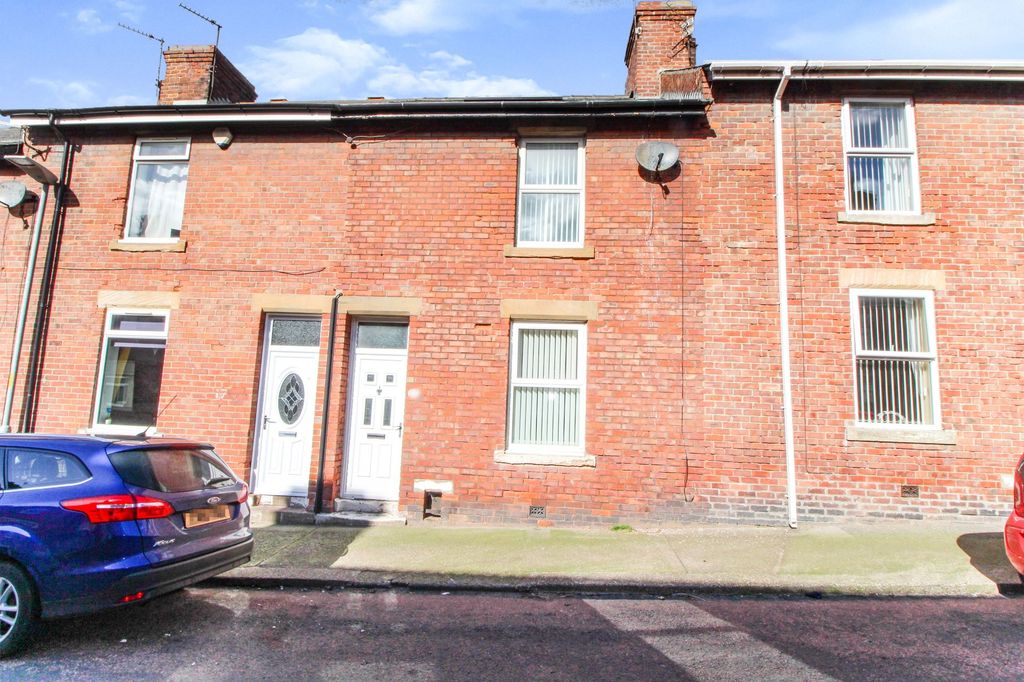 Property photo 1 of 11