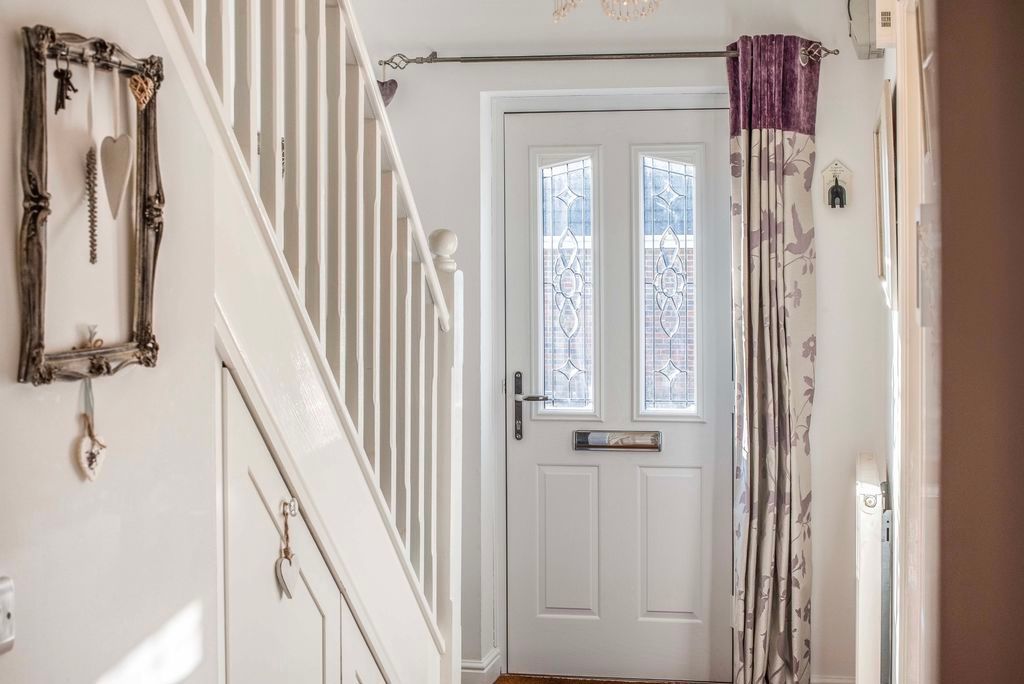 Property photo 2 of 23 Photo 9