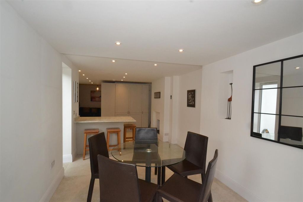 Additional image 10 of 5 bed shared accommodation to rentMount Pleasant Rd EX4