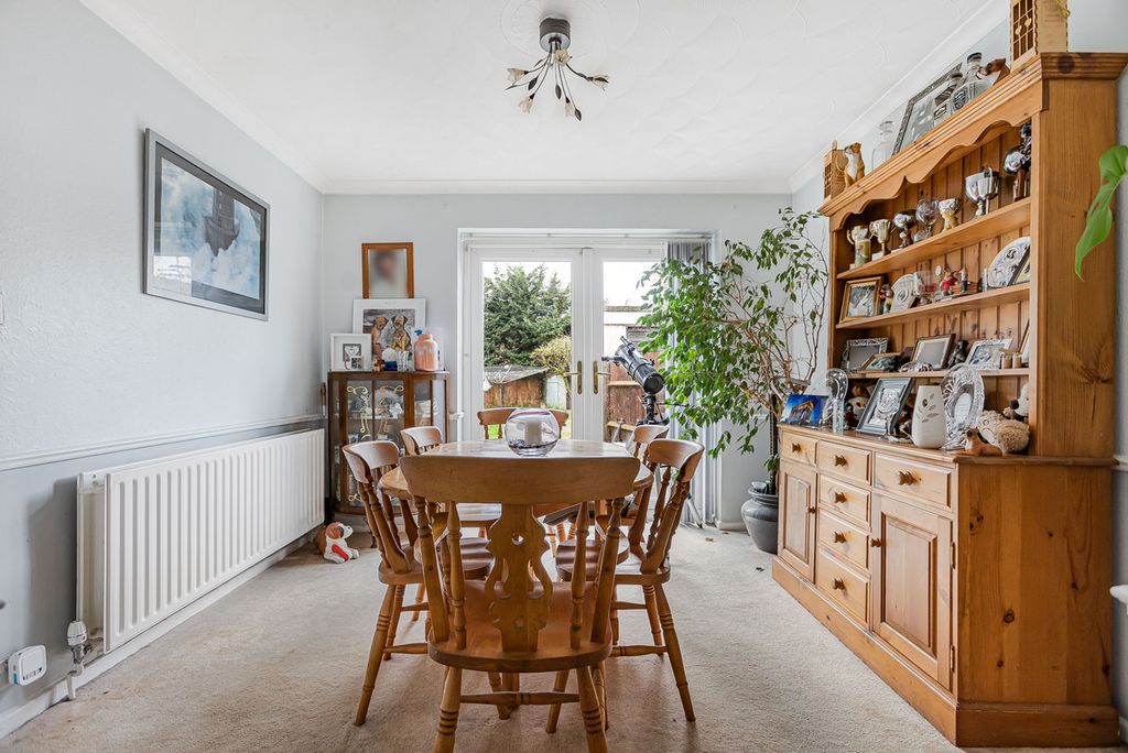 Property photo 3 of 22