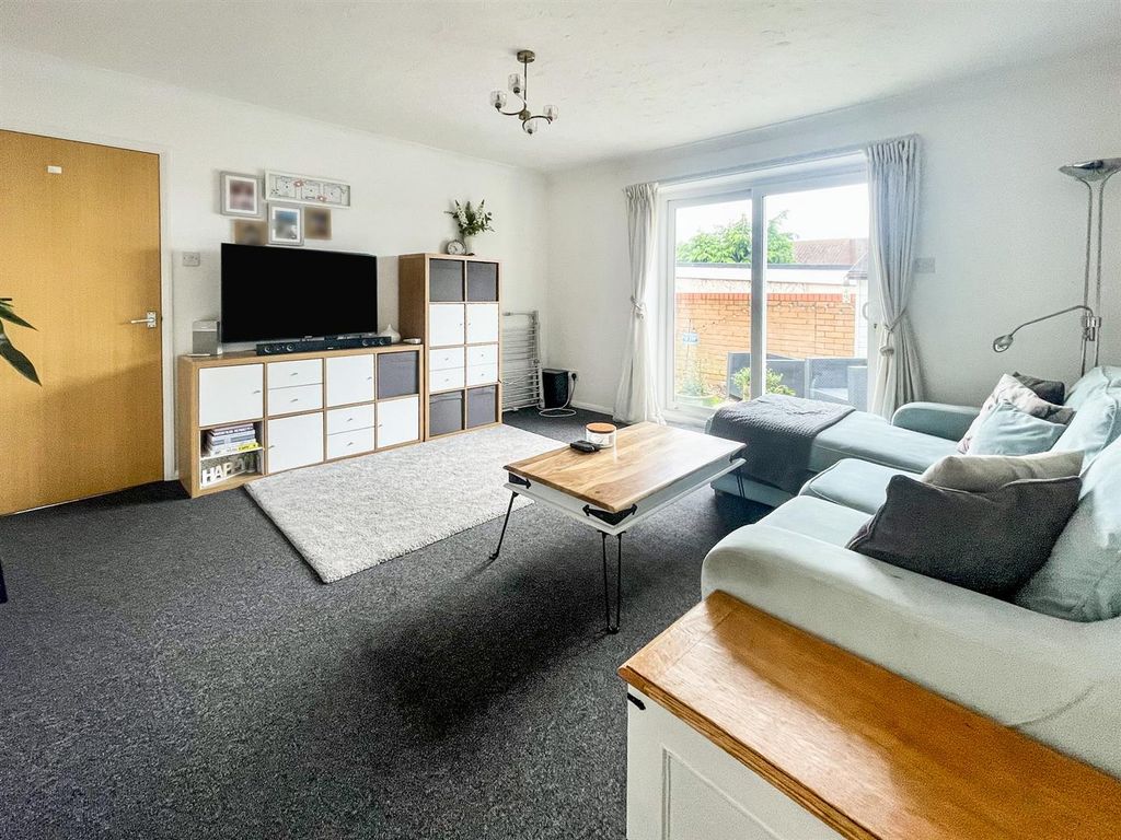 Property photo 2 of 8 Img_4636.Jpg