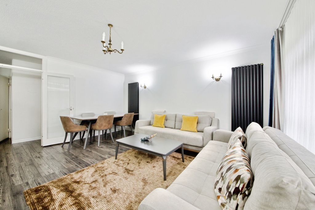 Property photo 2 of 17 Pbox-Img.Jpg