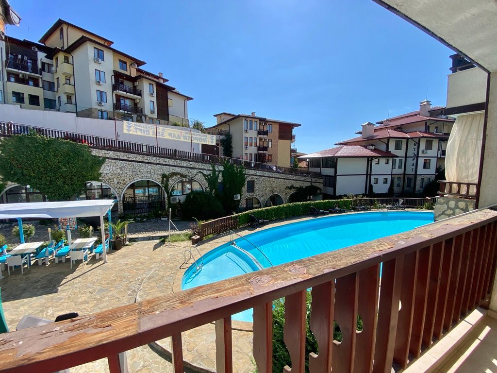 Property photo 2 of 16