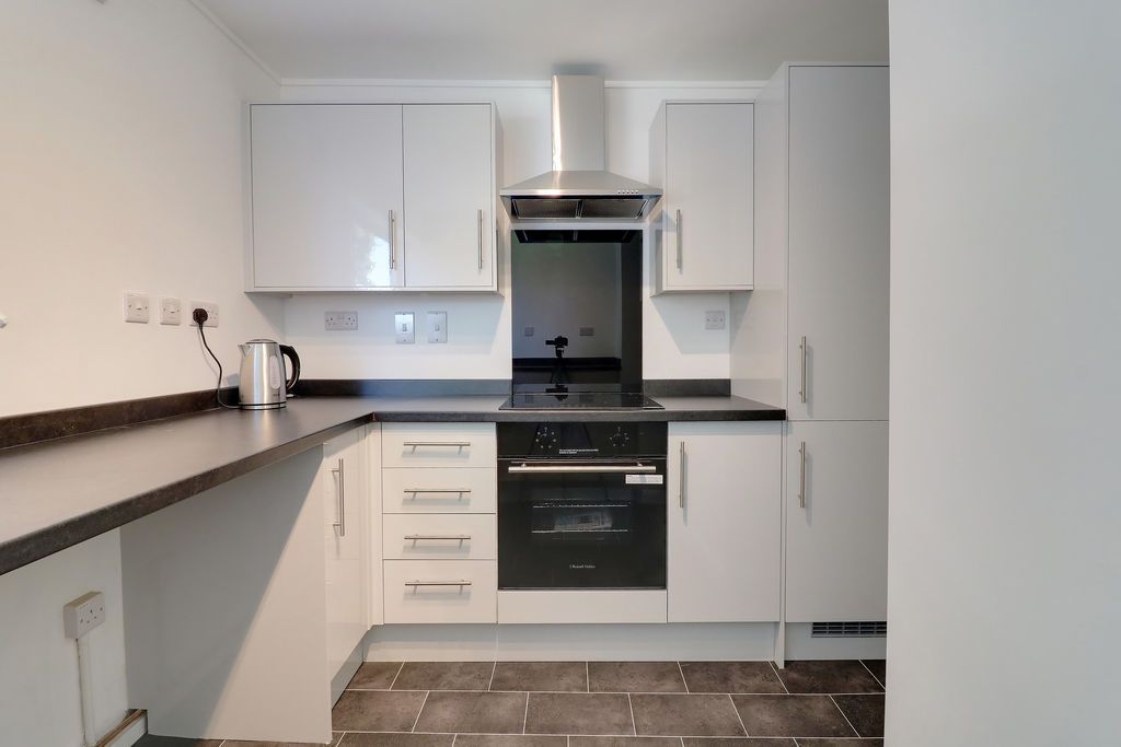 Property photo 2 of 14 Kitchen