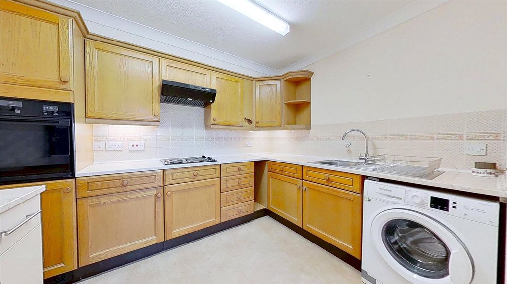 Property photo 3 of 11 Picture No. 15