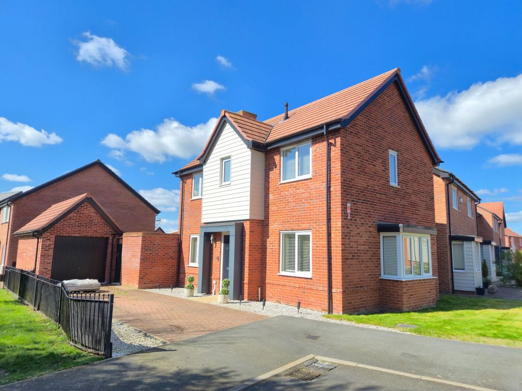 Property photo 1 of 18