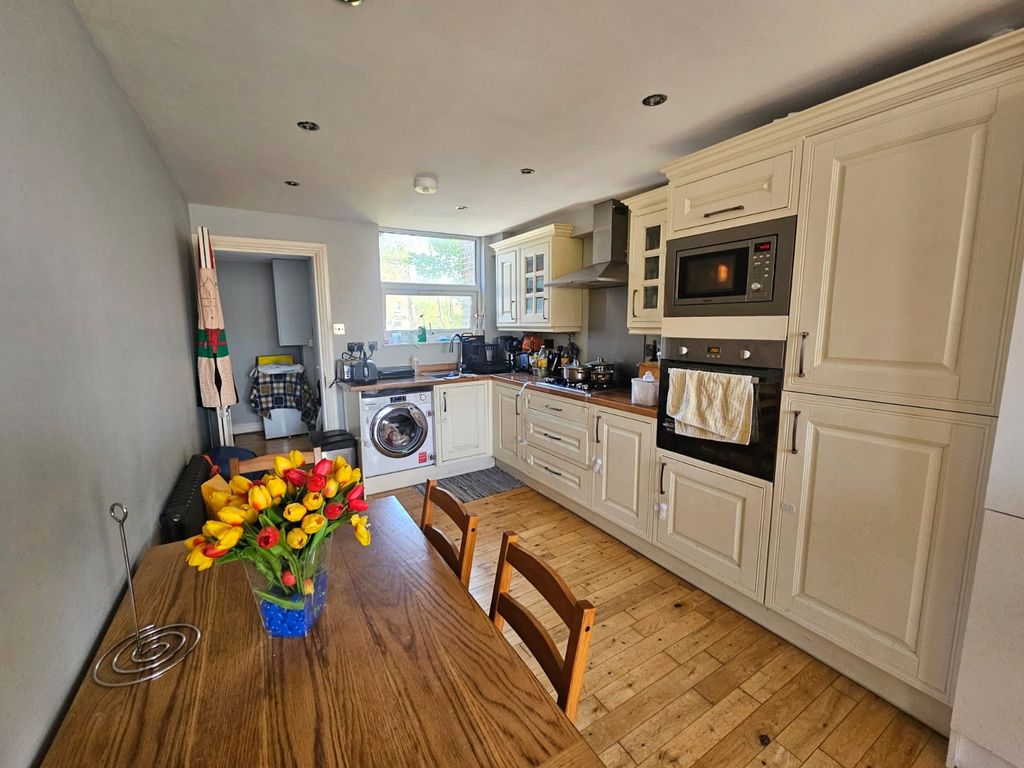 Property photo 3 of 7 Picture No. 02