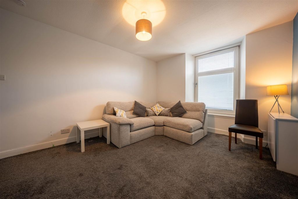 Property photo 3 of 13 Dsc02502-Hdr.Jpg