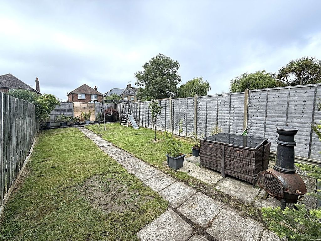 Property photo 2 of 20