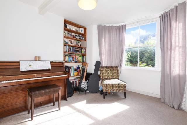 Property photo 2 of 10 Living Room