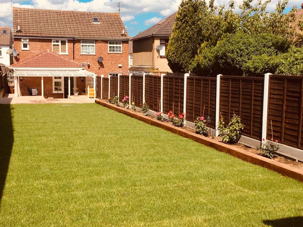 Property photo 1 of 6 A Well Presented Three Bedroom Semi Detached  Property