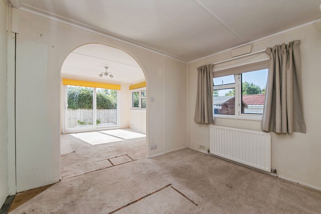 Property photo 3 of 19 Pbox-Img.Jpg
